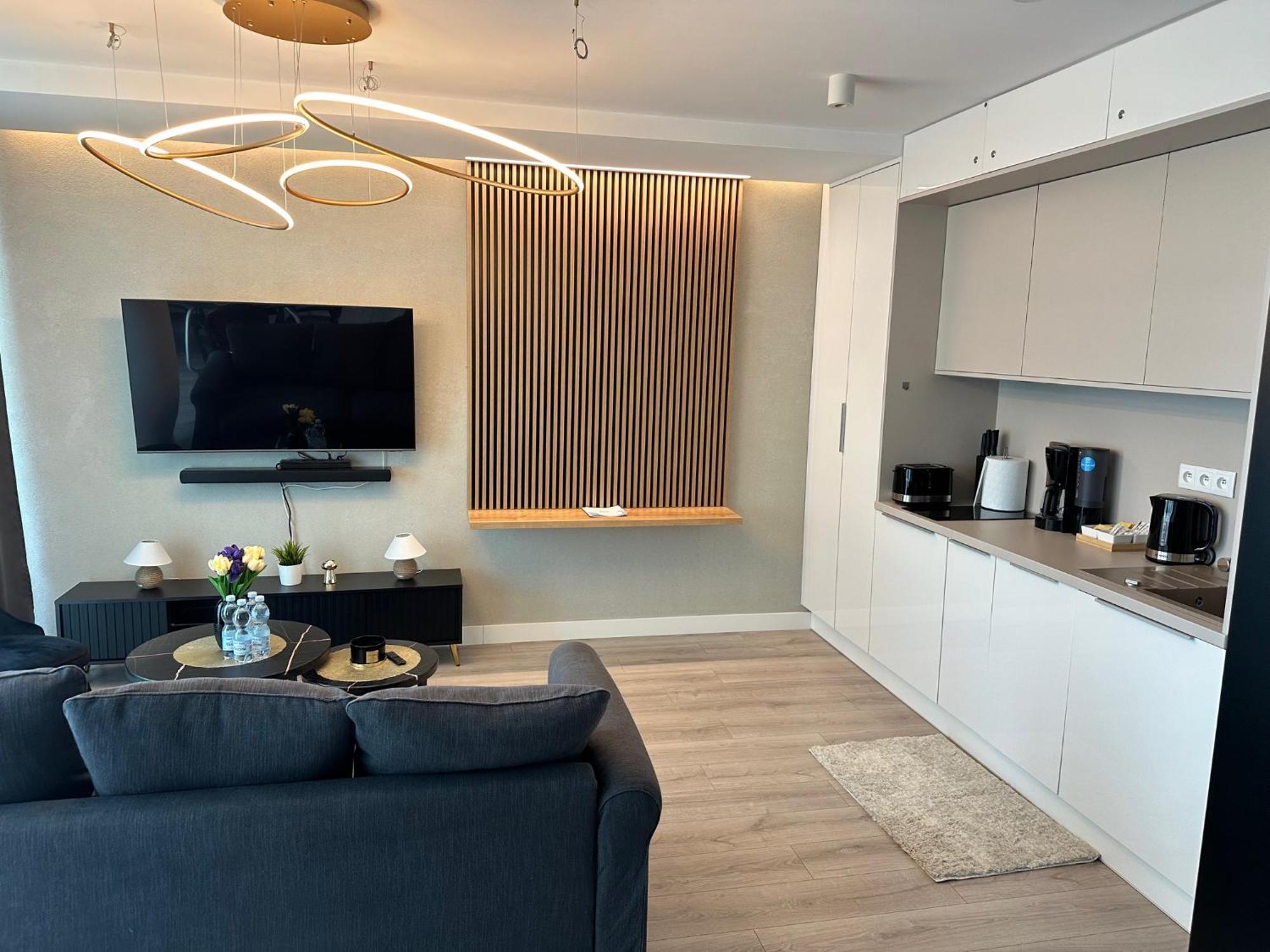 Sunny Haven Wave Sea View Apartment